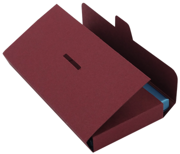 třešňově červená